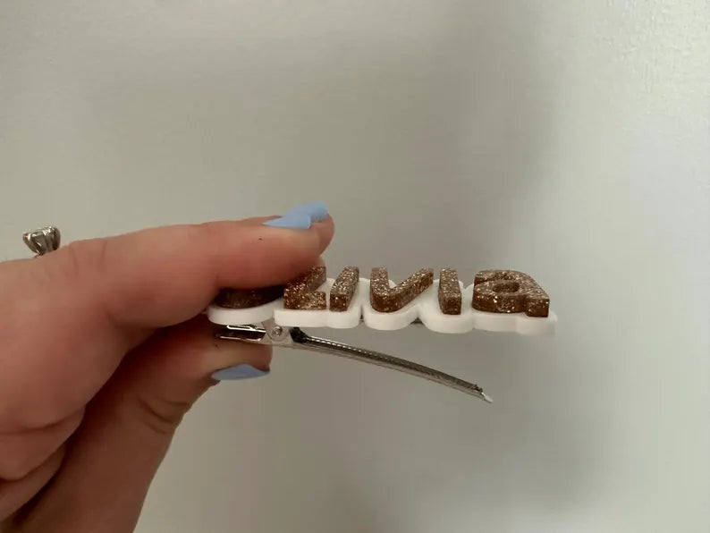 Personalized Acrylic Name Hair Clip โ Custom 2-Layer Name Barrette with Alligator Clip (Right or Left Orientation)